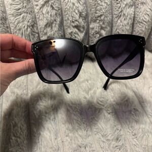Vince Camuto Elegant Black Sunglasses